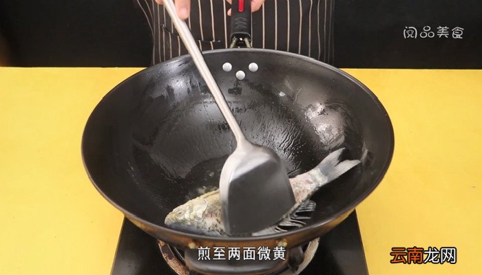 香辣焖鲫鱼 香辣焖鲫鱼的做法