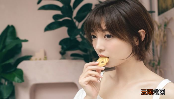 小个子适合什么发型 小个子适合的发色有哪些