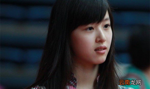 章泽天刘强东身高揭秘 出席邓文迪豪宅参与豪门聚会引发热议