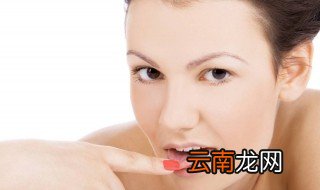 说话舌头发硬怎么回事 舌头发硬在饮食上要注意什么
