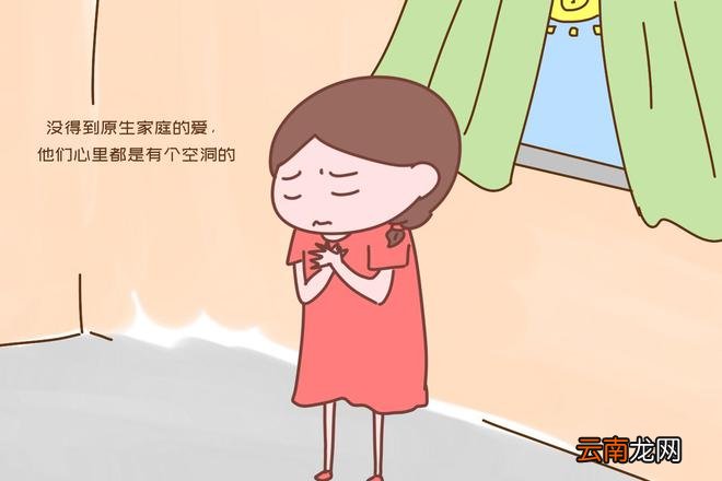 三个孩子的家庭中，老二往往被忽视但也很孝顺，现实很残酷