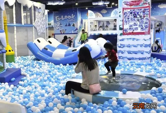 孩子被嘲笑时，父母的处理方式很重要，看看你做对了吗？