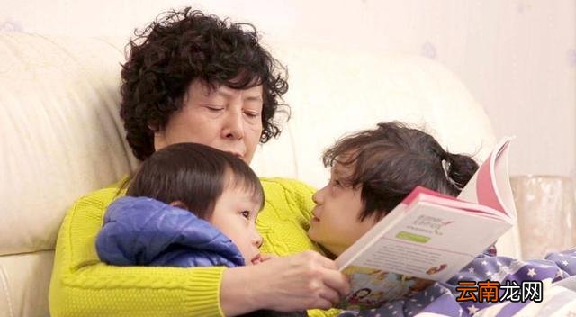 奶奶和姥姥,奶奶带娃私心更少?过来人给出答案,宝妈无话可说