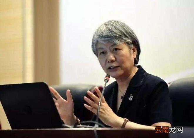 青春期的孩子是如何“养废”的？爱“较劲”的父母，需要反思