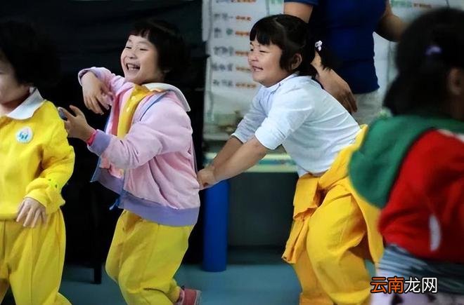 幼儿园老师：在学校经常被人欺负的孩子，通常背后有这样的父母
