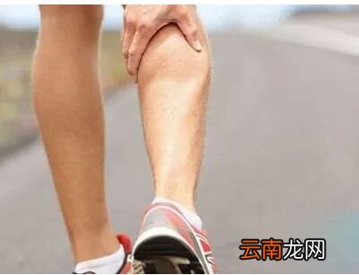 孕期腿抽筋是缺钙?盲目补钙只能是无用功,这3个原因也不可忽视