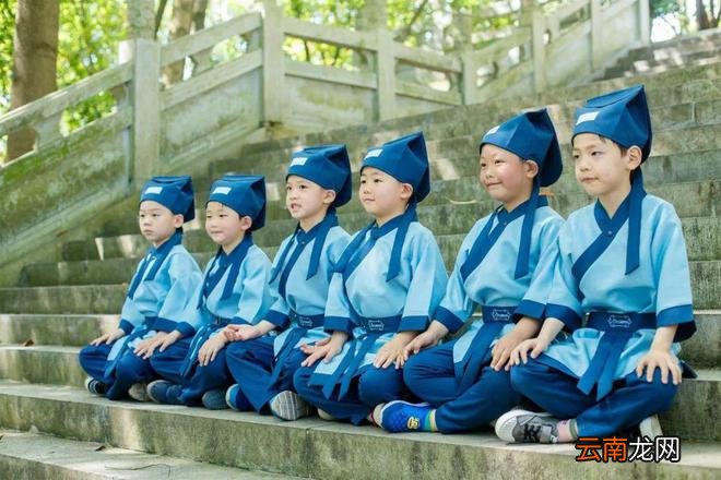 幼儿园创意毕业照拍摄小攻略,一看就会
