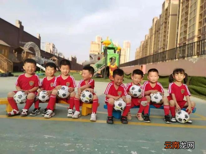 幼儿园创意毕业照拍摄小攻略,一看就会