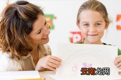 “爱打扮和不打扮”的妈妈一样吗？从娃身上就能看出，格局不一样