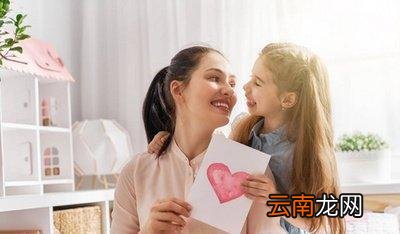 “爱打扮和不打扮”的妈妈一样吗？从娃身上就能看出，格局不一样