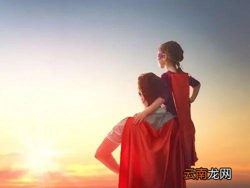 硬核老爸陪女儿晨跑5年上热搜！这几点妈妈别管，一定要让爸爸来做