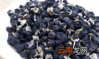 黑枸杞馒头做法图解 制作黑枸杞馒头的八个步骤详解