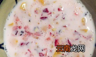 什锦酸奶做法图解 制作什锦酸奶的四个步骤详解