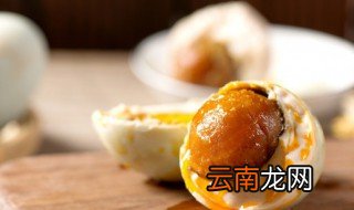 五香咸鸭蛋的腌制方法 五香咸鸭蛋怎么腌制