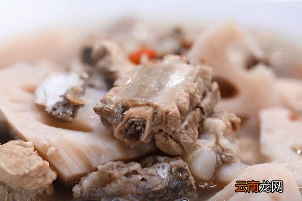 莲藕排骨汤的做法 莲藕排骨汤怎么做