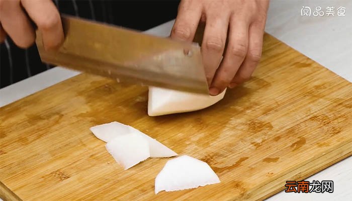 萝卜焖牛肚的做法 萝卜焖牛肚怎么做