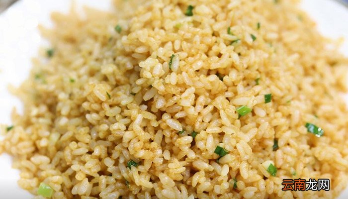 酱油炒饭的做法 酱油炒饭的家常做法