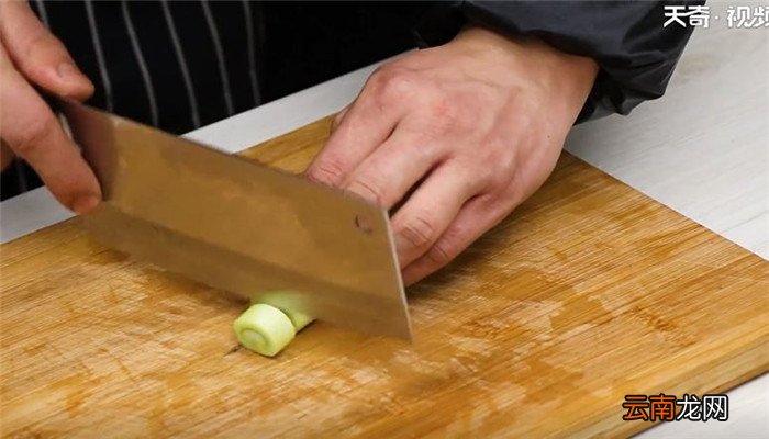 金腿鲫鱼怎么做 金腿鲫鱼的做法