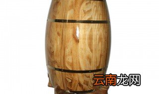 木制酒桶怎么装酒 原来可以这样