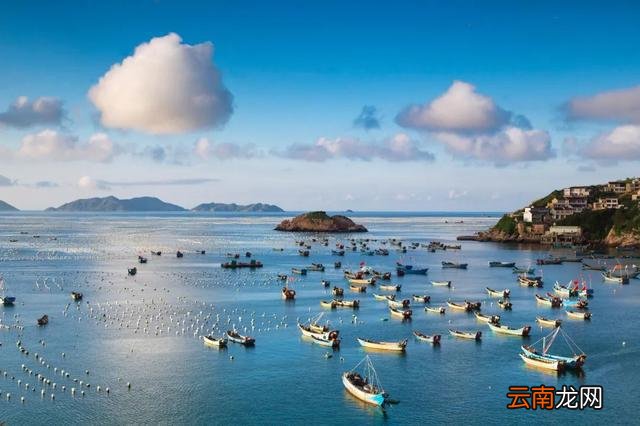 它坐拥1390座岛屿，比马代丰满5倍，还常年霸占国家地理封面