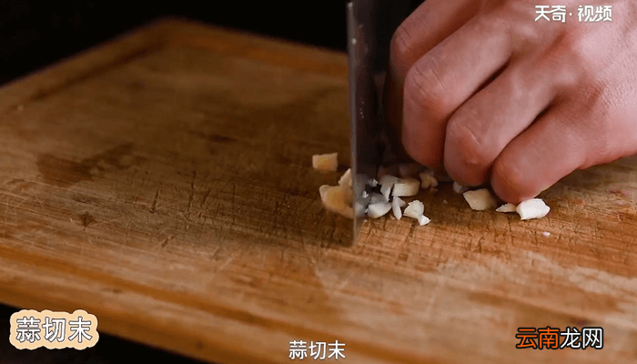 凉拌黄瓜怎么做 最简单的凉拌黄瓜