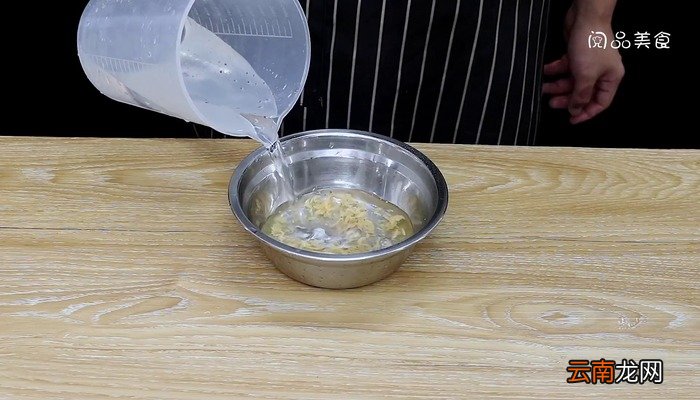 黄花菜健脑汤怎么做 黄花菜健脑汤的做法