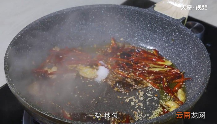 爆炒鱿鱼的做法，爆炒鱿鱼怎么做