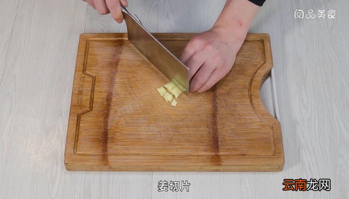 炸猪脚的做法,炸猪脚怎么做