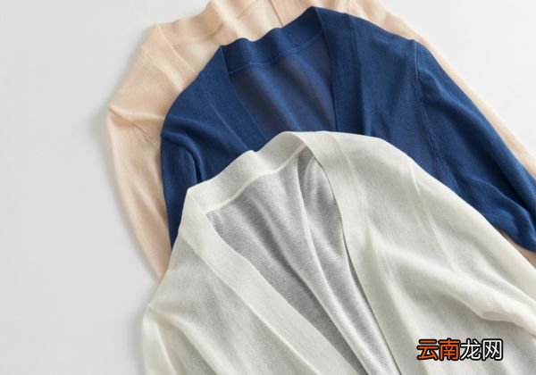 夏季女生牛仔短裤搭配牛仔短裤搭配方法