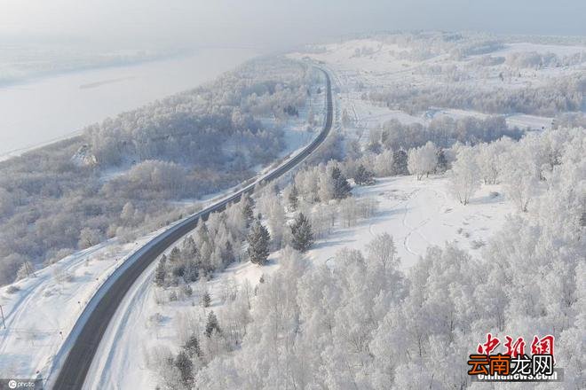 俄罗斯克麦罗沃成冰雪世界 鸟瞰图美如画