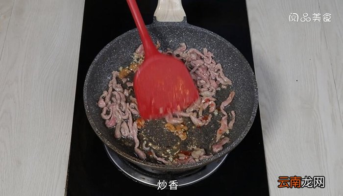 鸭肉炒蒜苗做法步骤 鸭肉炒蒜苗怎么做