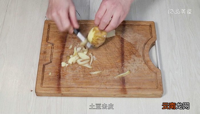 韩国炸土豆串的做法 韩国炸土豆串怎么做