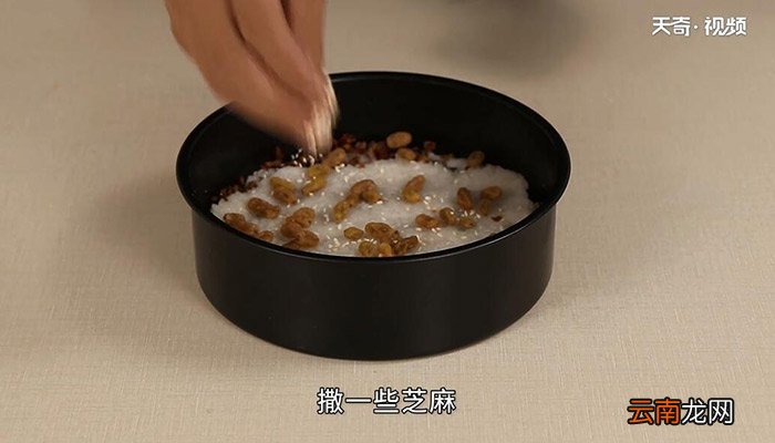 葡萄干糯米凉糕的做法 葡萄干糯米凉糕怎么做