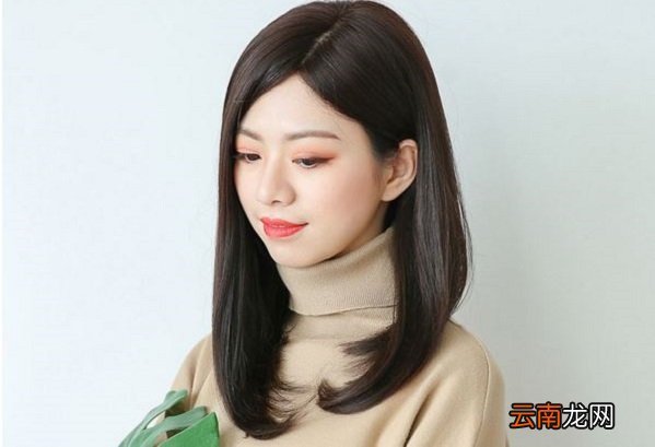 脸大的女生适合什么发型 脸大适合什么发型 搜狗