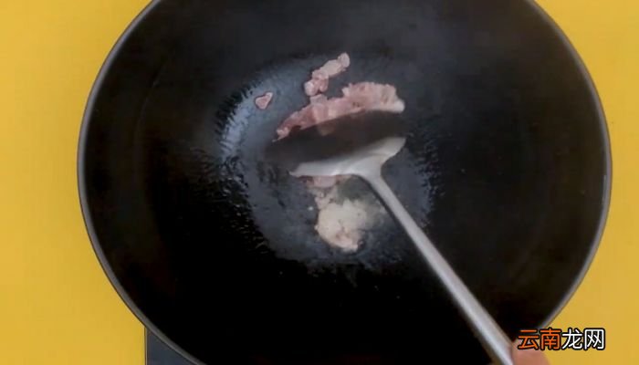 茶树菇焖面详细做法 茶树菇焖面的做法