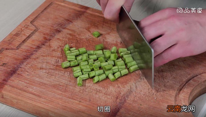 雪里蕻虾皮豆角怎么做 雪里蕻虾皮豆角的做法