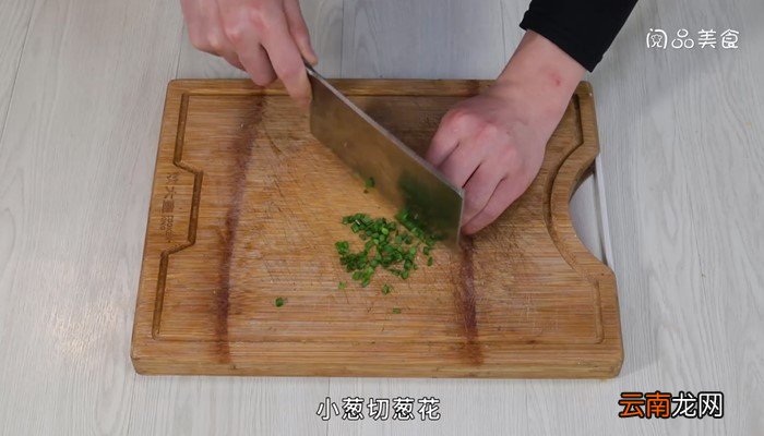 雪里蕻虾皮豆角怎么做 雪里蕻虾皮豆角的做法