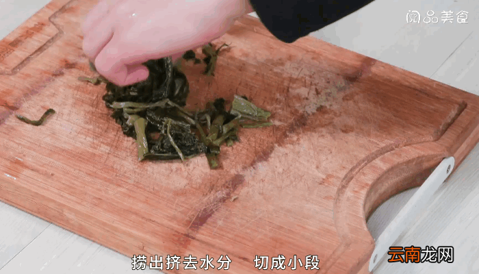 雪菜辣椒蒸鱼头做法雪菜辣椒蒸鱼头怎么做