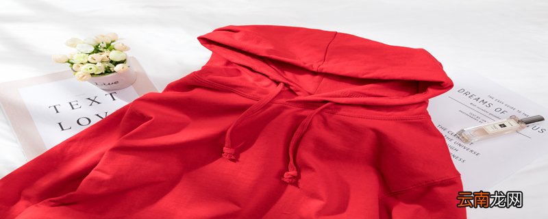 连帽卫衣搭配什么外套 连帽卫衣适合哪些外套