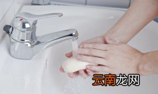 电池漏液怎么清洗手 怎么清洗沾手上的电池漏液