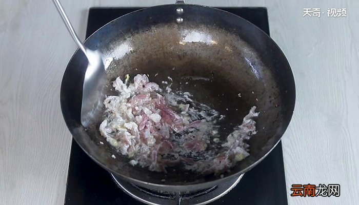 冬笋肉丝尖椒的做法 冬笋肉丝尖椒怎么做