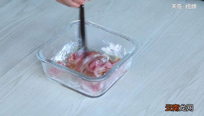 冬笋肉丝尖椒的做法 冬笋肉丝尖椒怎么做