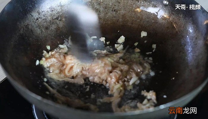 冬笋爆鸡丝的做法 冬笋爆鸡丝怎么做