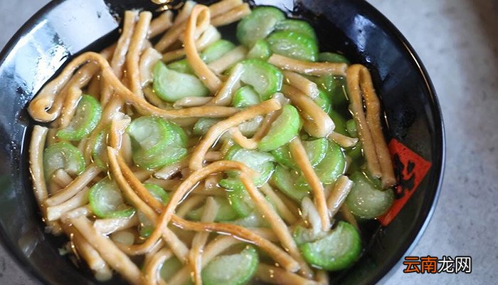 丝瓜馓子汤的做法 丝瓜馓子汤怎么做