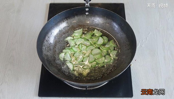 丝瓜馓子汤的做法 丝瓜馓子汤怎么做