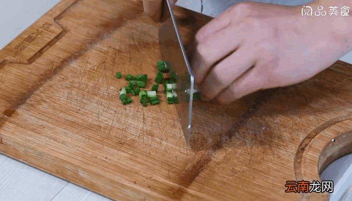 油豆腐烧肉的做法，油豆腐烧肉怎么做