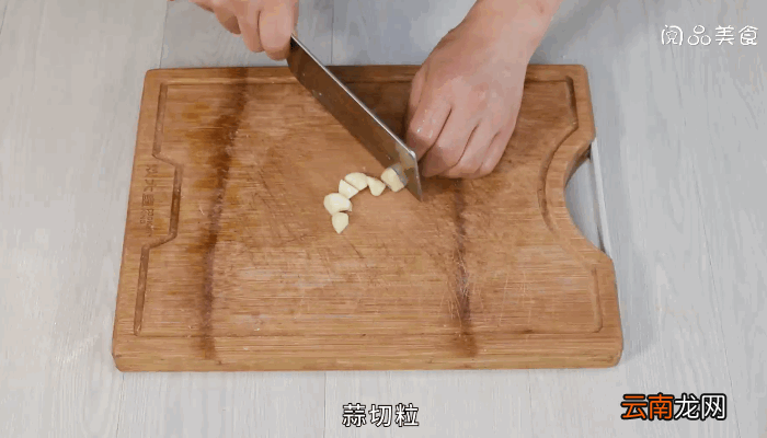油豆腐烧肉的做法，油豆腐烧肉怎么做