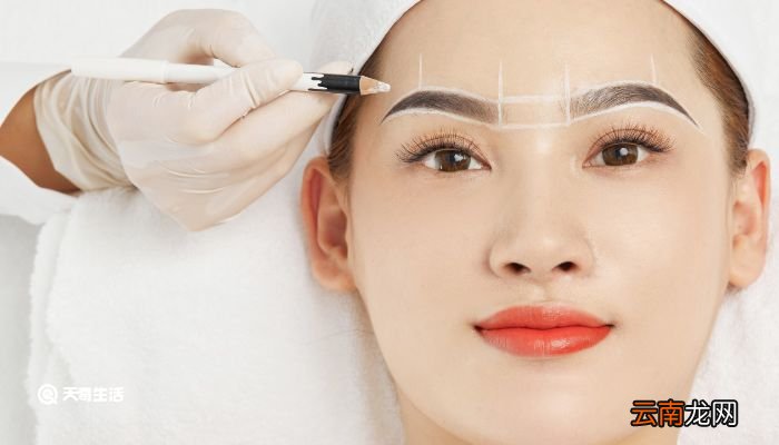 彩妆需要哪些化妆品 眼妆需要哪些化妆品