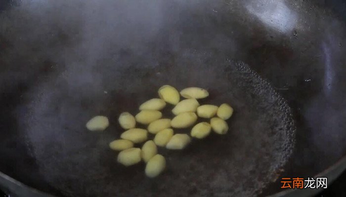 白果炒鸡丁的做法 白果炒鸡丁怎么做