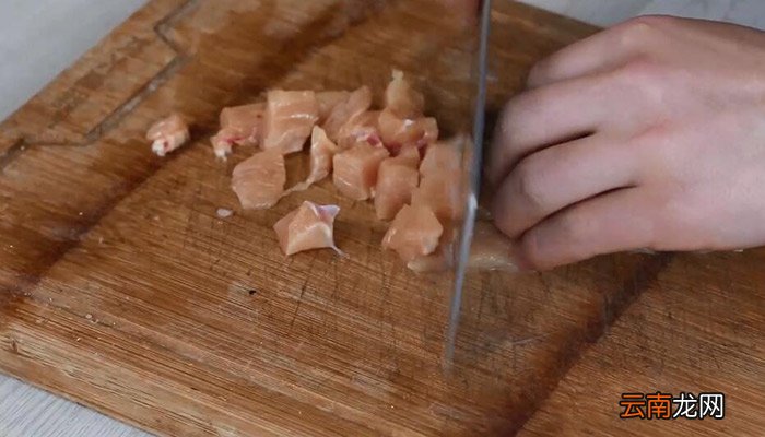 白果炒鸡丁的做法 白果炒鸡丁怎么做
